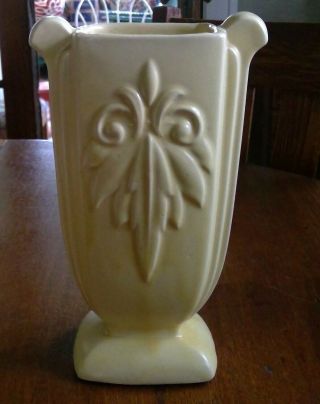 Vintage Mccoy Usa Pottery Vase Buttery Yellow 9.  5 " Tall Art