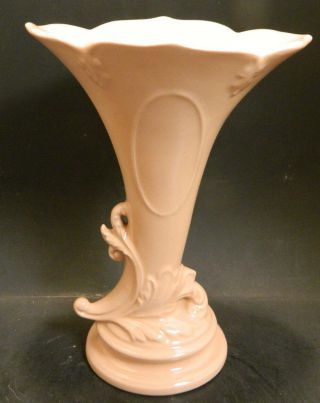 Vintage Embossed Peach Colored Cornucopia Art Pottery Vase 9.  25 " X 6.  5 " Excel