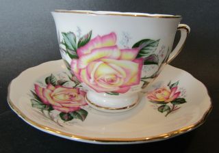 Colclough Teacup And Saucer With Yellow/pink Roses
