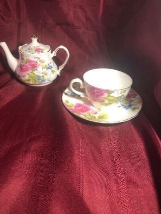 Grace’s Teaware Porcelain Cup & Saucer Rose Bouquet And Tea Pot Fluted Gold Rims