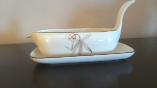 Vintage Winfield Ca.  Usa Gravy Boat & Underplate Passion Flower