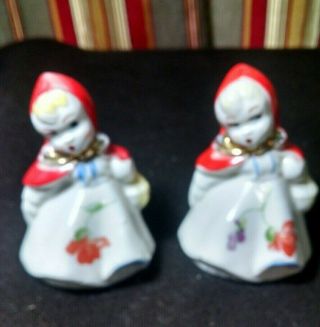 Vintage Hull Little Red Riding Hood 3 " Salt And Pepper With Stoppers