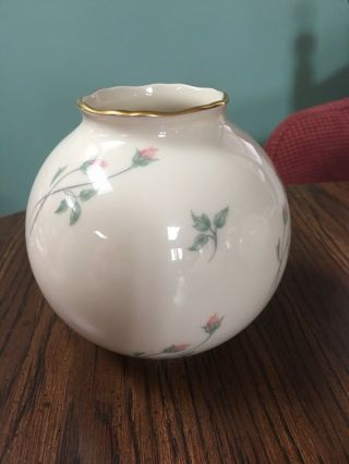 Lenox Rose Manor Globe Flower Vase With 24k Gold Rim