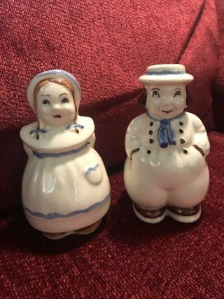 Vintage Shawnee Pottery Dutch Boy And Girl Salt And Pepper Shakers