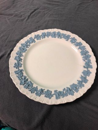Wedgewood Queensware Lavender On Cream Shell Edge 10 Inch Plate
