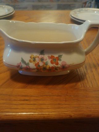 Lido W.  S George White With Flowers Gravy Boat 174a