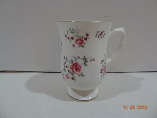 Royal Victoria Fine Bone China England Tea Coffee Cup Pink Roses Flowers
