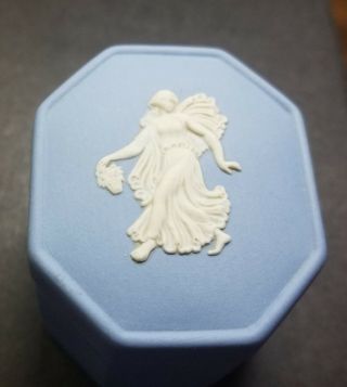 Wedgwood Jasperware White On Blue Octagonal Trinket Box Euc Sweet Little Box