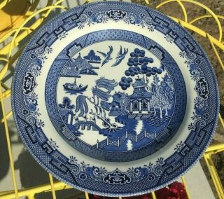 Vintage Blue Willow by Churchill Dinner Plate Georgian Shape Made in England 10 3